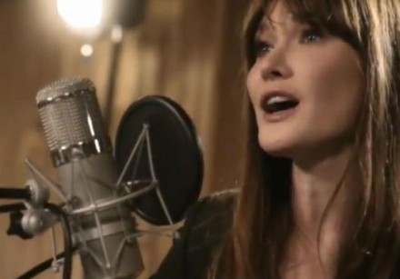 Carla Bruni back with a new album